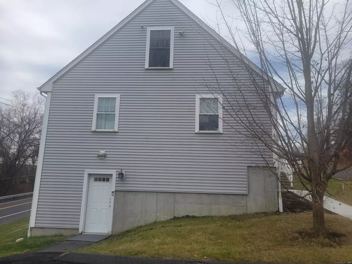 Brookfield, CT 06804,366 Federal Road