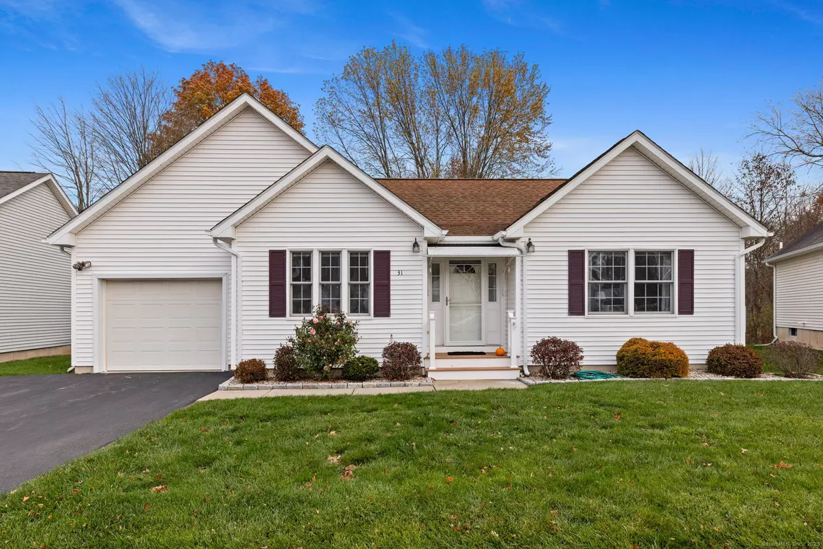 Newington, CT 06111,31 Dacosta Drive #31