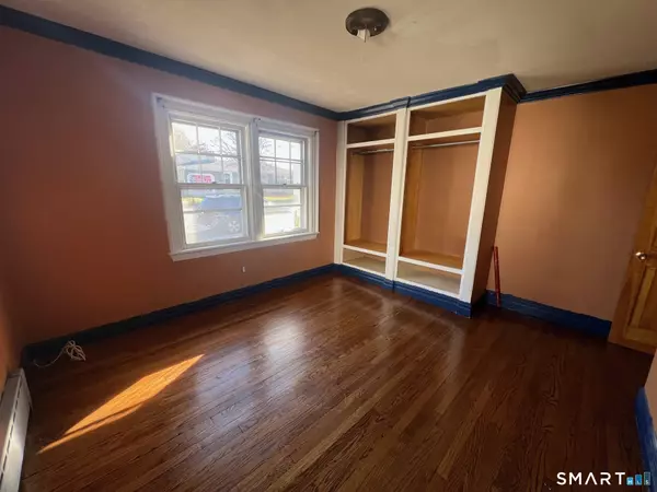 Stonington, CT 06379,12 Avery Street