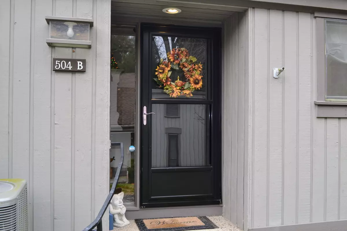 Southbury, CT 06488,504 Heritage Village #B