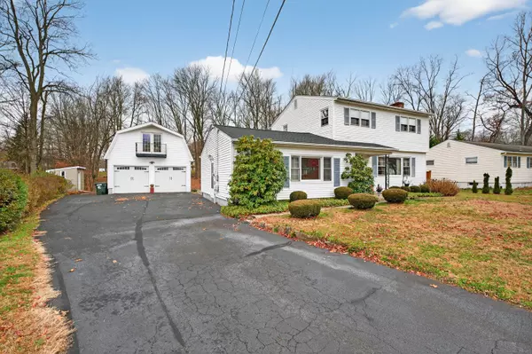 Danbury, CT 06811,10 Valley Stream Drive