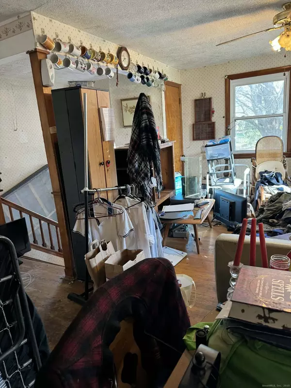 Bozrah, CT 06334,6 Elaine Street