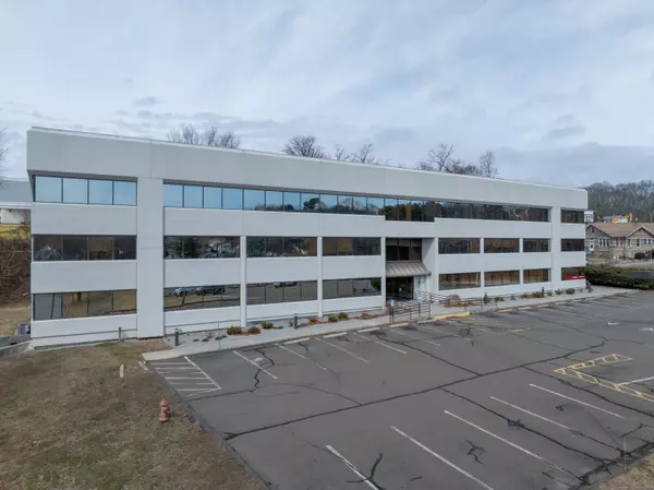 400 Bayonet Street, New London, CT 06320