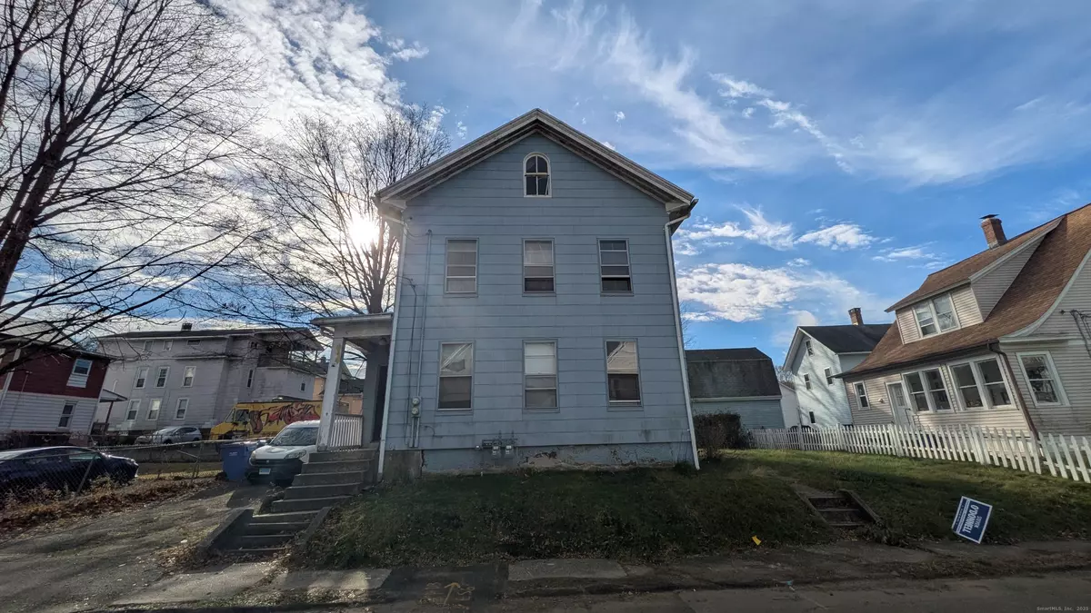 Meriden, CT 06451,16 Winthrop Street