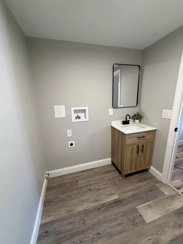 Lisbon, CT 06351,14 Strnad Road