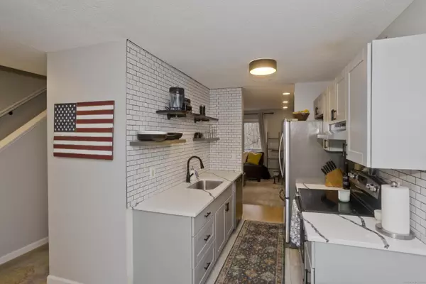 Enfield, CT 06082,18 Cranberry Hollow #18