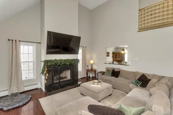 Springfield, MA 01108,21 Brentwood Street