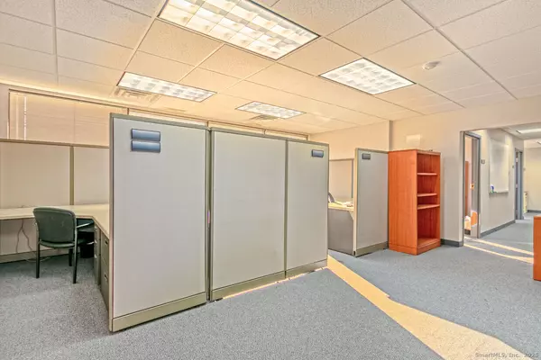 New London, CT 06320,400 Bayonet Street #203