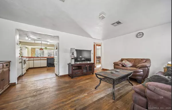 Thomaston, CT 06787,1101 Hickory Hill Road