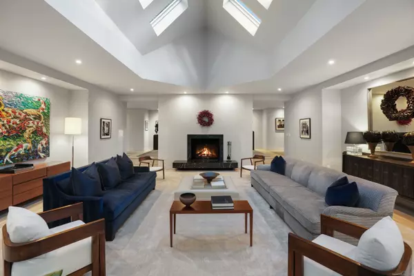 Greenwich, CT 06831,35 Sterling Road