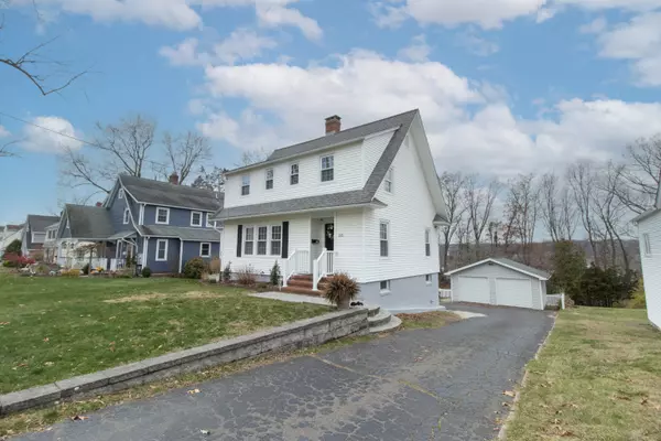 Wallingford, CT 06492,315 South Orchard Street