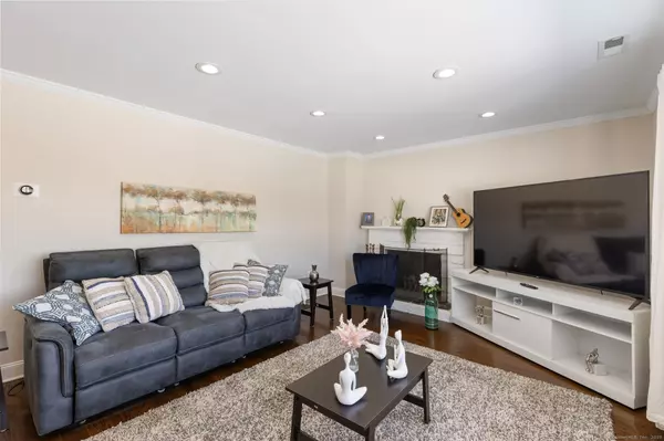 Middletown, CT 06457,95 Training Hill Road