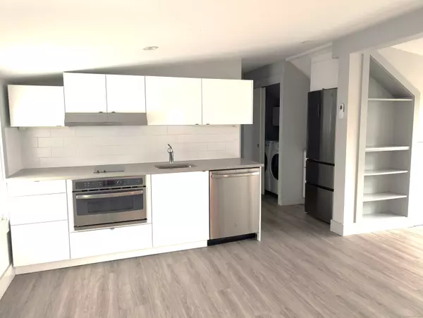 Westport, CT 06880,15 Myrtle Avenue #10A