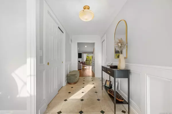 Fairfield, CT 06825,76 Hilary Circle #76