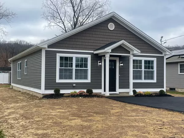 140 Lake Avenue, Bristol, CT 06010