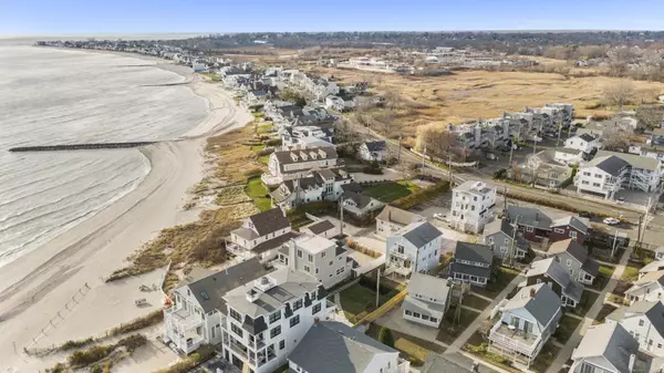 Fairfield, CT 06824,6 Lighthouse Point