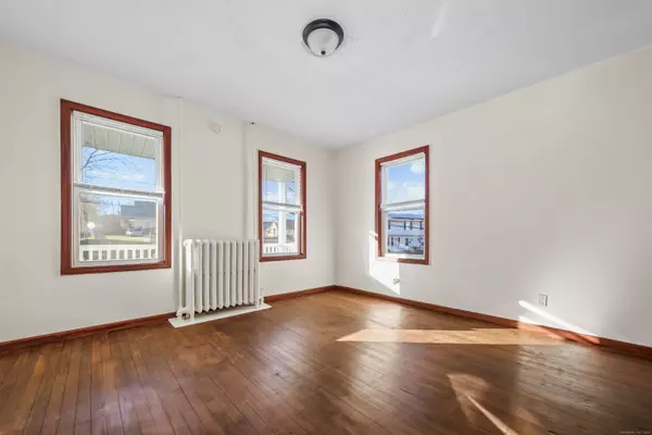 Hartford, CT 06120,294 Bellevue Street