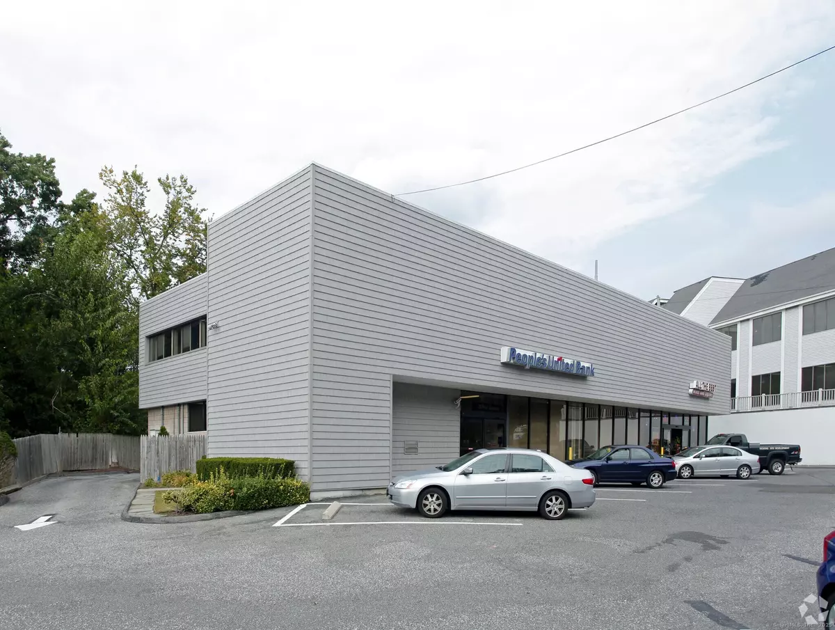 Greenwich, CT 06878,1155 East Putnam Avenue #1