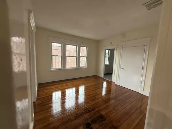 Hartford, CT 06112,204 Homestead Avenue #3