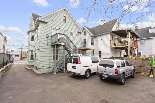 Bridgeport, CT 06604,865 Iranistan Avenue