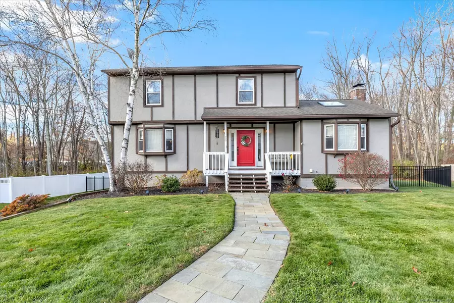 26 Woodridge Road, West Haven, CT 06516