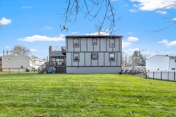 West Haven, CT 06516,26 Woodridge Road