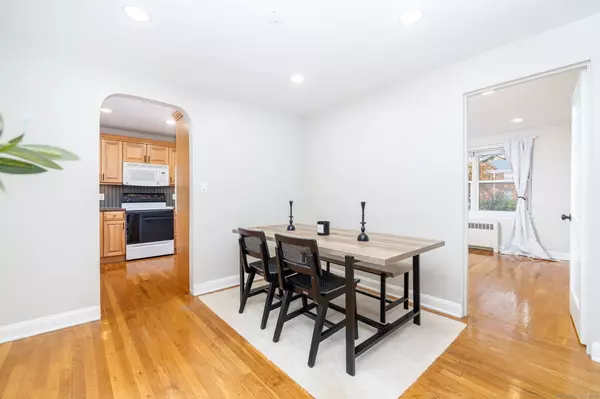 West Hartford, CT 06119,43 Arnold Way #43