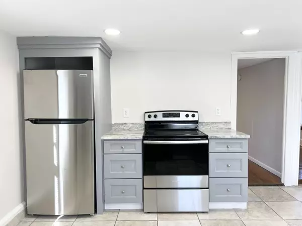 Middletown, CT 06457,47 Warwick Street #2