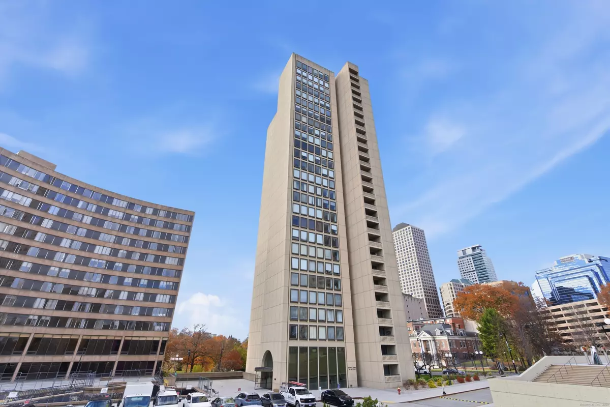 Hartford, CT 06103,1 Gold Street #APT 11F