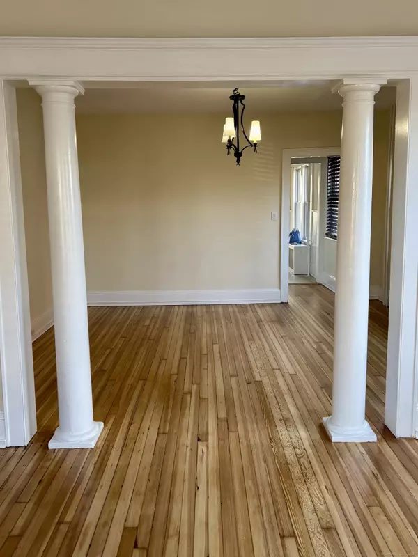 Fairfield, CT 06824,129 Post Road