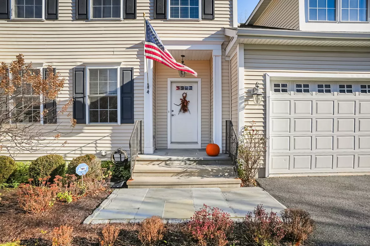 Bethel, CT 06801,4 Bailey Boulevard #4