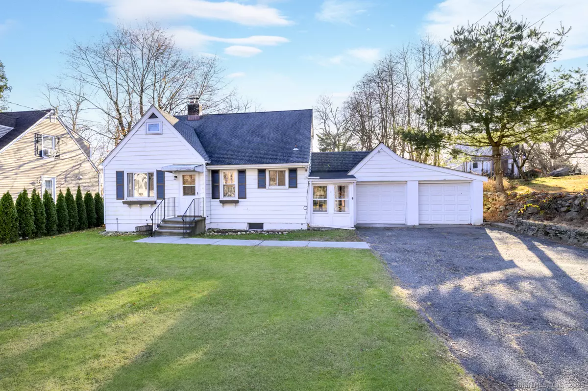 Stamford, CT 06905,34 Alpine Street