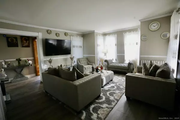 Hamden, CT 06514,1244 Shepard Avenue