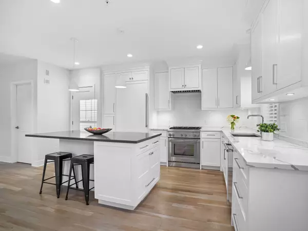 Fairfield, CT 06824,21 Beaumont Street #21