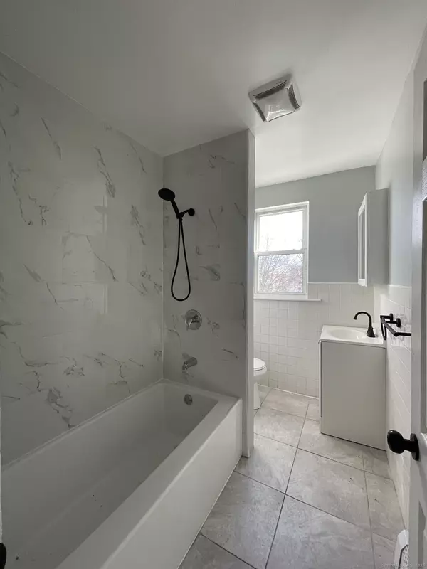 Bridgeport, CT 06608,100 Putnam Street