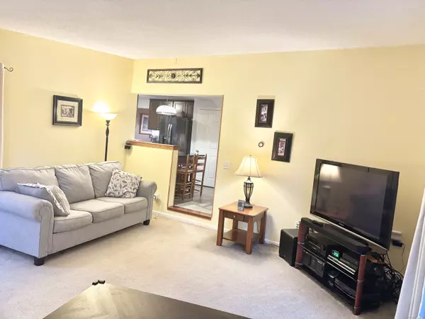 Manchester, CT 06042,11 Bentley Drive