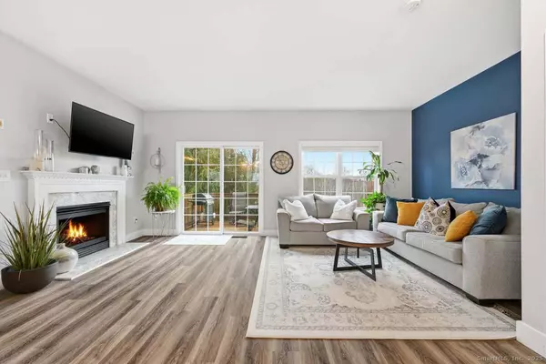 Norwich, CT 06360,7 Forestview Drive #7