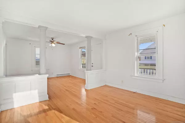 Torrington, CT 07690,7 George Street #2