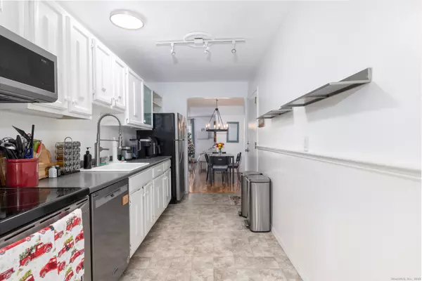 Farmington, CT 06032,48 Wellington Drive #48