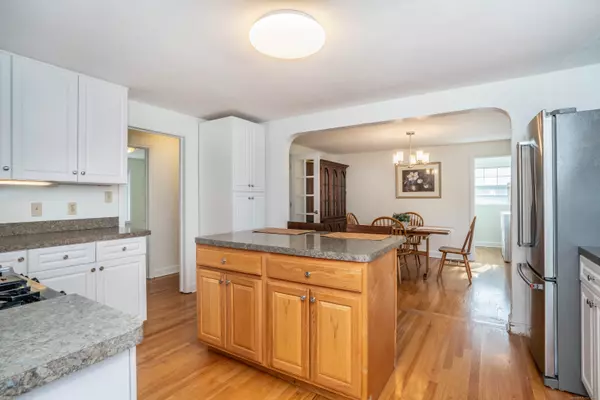 West Hartford, CT 06119,59 Milton Street