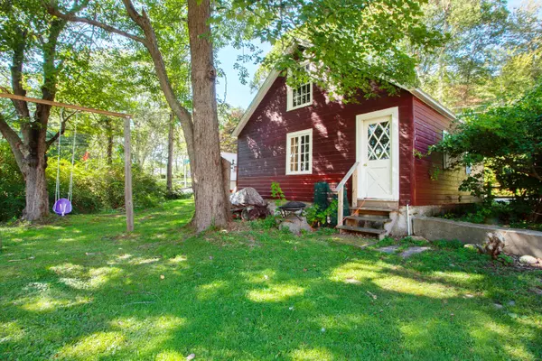 Hartland, CT 06027,80 Walnut Hill Road