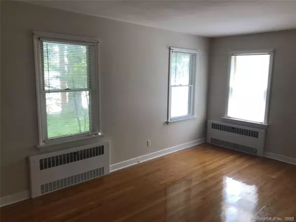 Fairfield, CT 06825,722 Knapps Highway #722