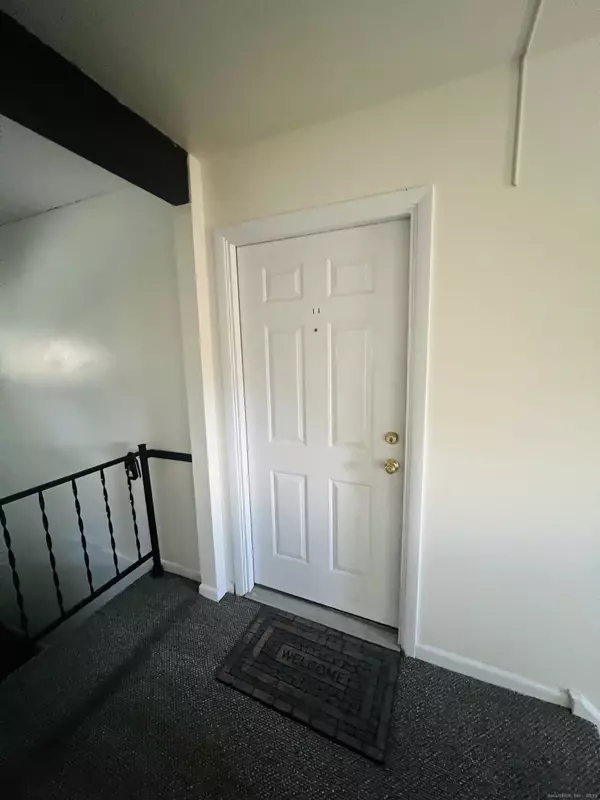 New Milford, CT 06776,12 Terrace Place #11