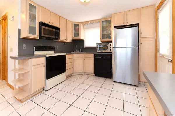 Middletown, CT 06457,31 Broadview Parkway