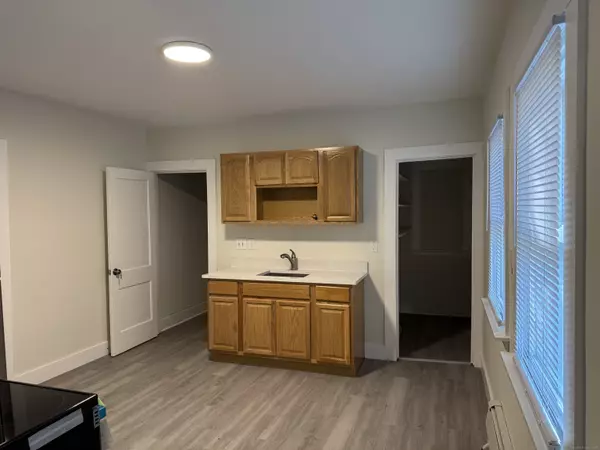 New Haven, CT 06511,393 Newhall Street