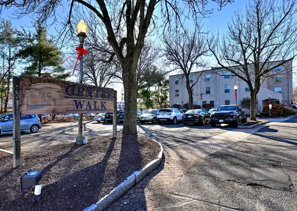 Milford, CT 06460,146 High Street #APT 102