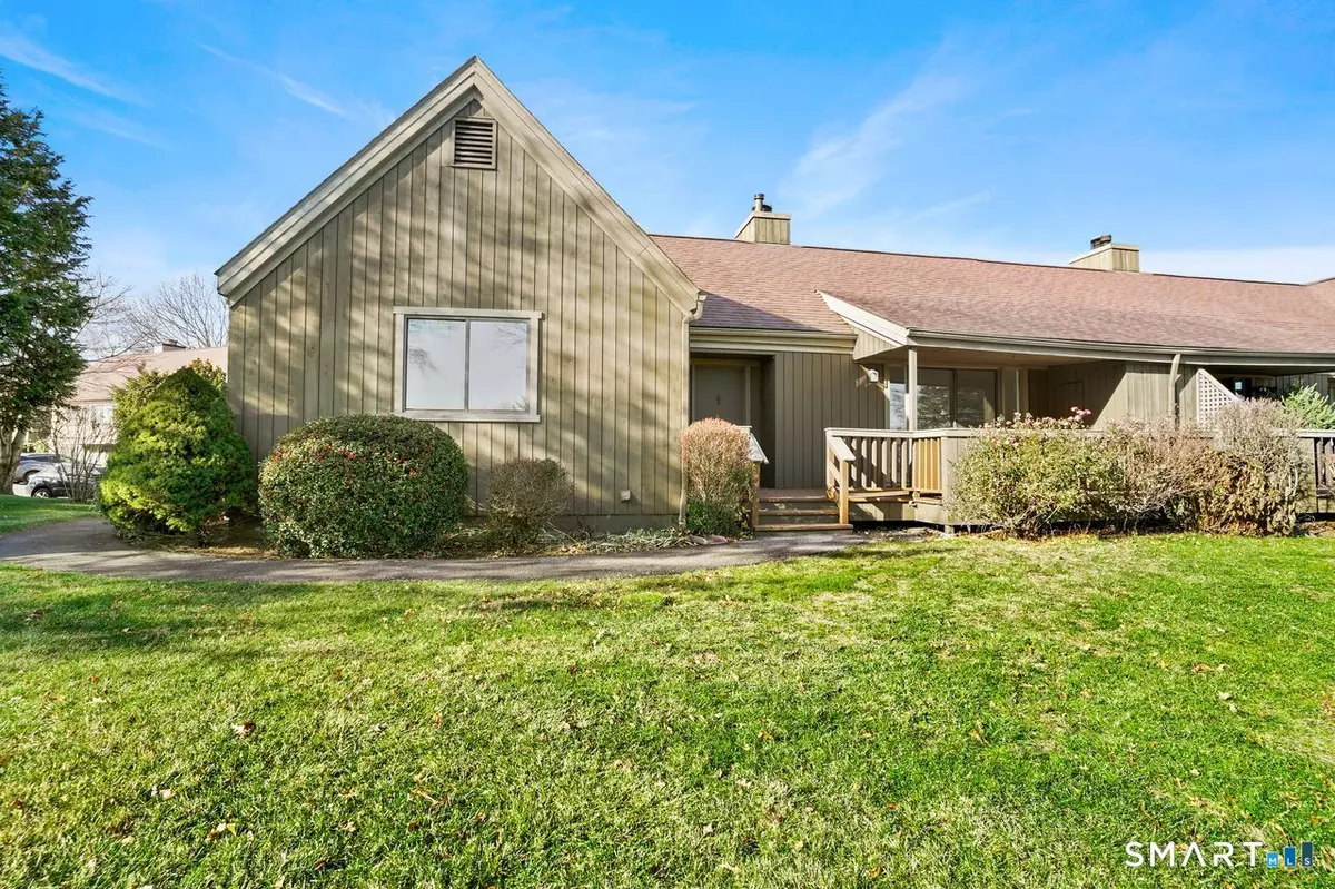 Stratford, CT 06614,766 Nyack Lane #B