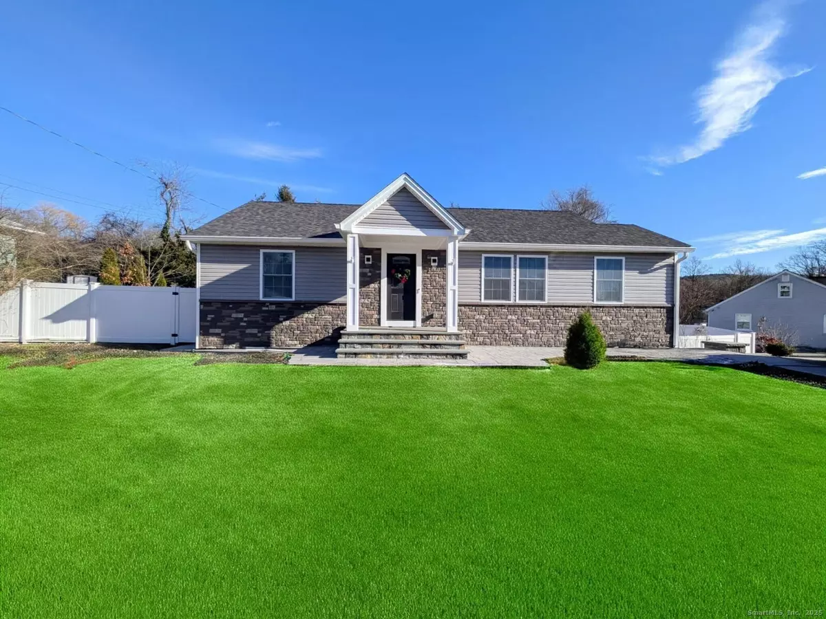 Naugatuck, CT 06770,3 Vine Street