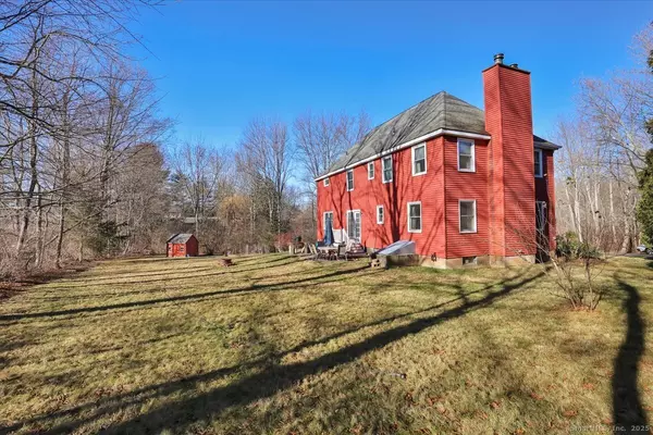 Middletown, CT 06457,17 Flynn Lane