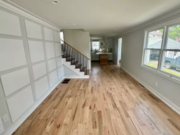 Fairfield, CT 06825,65 May Street